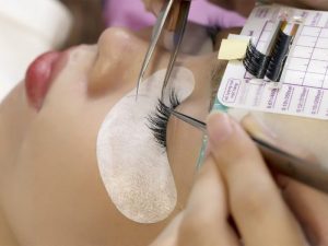 Nối mi classic chính là phương pháp nối mi được rất nhiều bạn trẻ lựa chọn