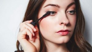 Không sử dụng mascara sau khi nối mi