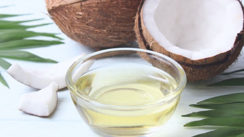 ông dụng dầu dừa dưỡng mi