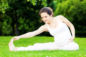 Mẹ bầu nên vận động thường xuyên