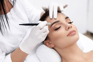 Công nghệ phun xăm ra đời đã giúp cho chị em phụ nữ sở hữu vẻ đẹp tươi tắn không cần makeup