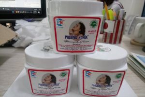 Bao bì của Phương Nghĩa cực kì đơn giản nhưng không kém phần tinh tế