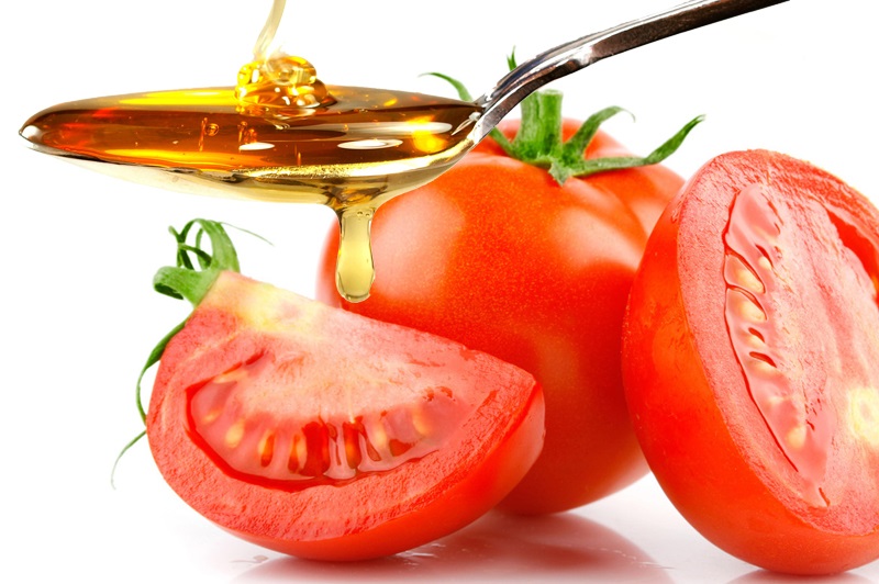 Cách làm mặt nạ cà chua mật ong đơn giản lại dưỡng da hiệu quả
