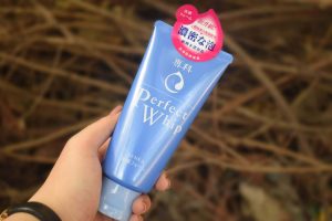 Sữa rửa mặt Shiseido Perfect Whip