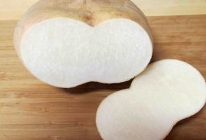 Củ đậu có vị thanh, tính mát