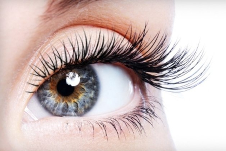 Chăm sóc mi sau khi tháo gỡ kỹ lưỡng để mi thật của bạn không bị hư tổn cũng như trở nên khỏe mạnh hơn nhé!