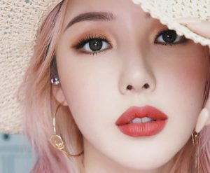 Một đôi mắt đẹp sẽ giúp khuôn mặt trở nên bừng sáng, thu hút