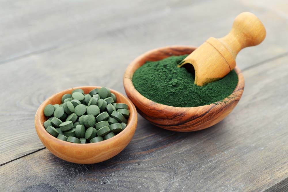 Tảo xoắn hay còn gọi là spirulina luôn là một trong những sản phẩm được chị em phụ nữ quan tâm hàng đầu trong quá trình làm đẹp