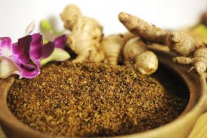 Chườm muối thảo dược – Bí quyết làm đẹp sau sinh truyền thống