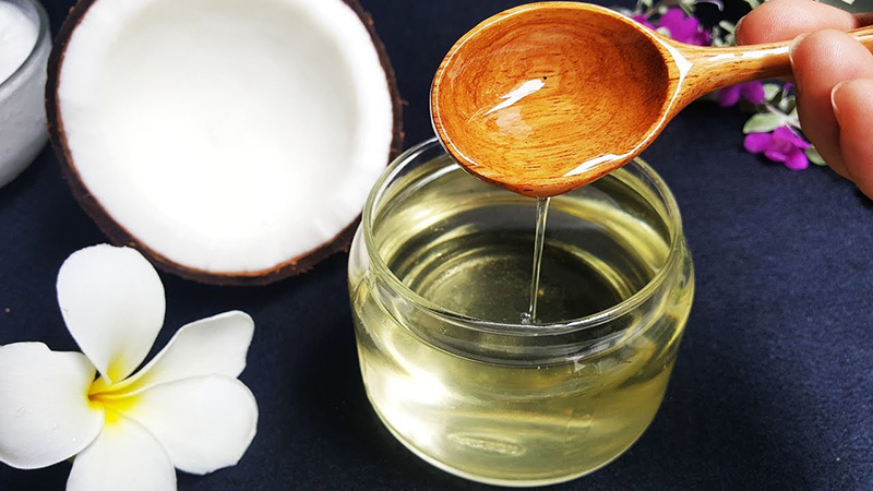 Dầu dừa giúp làn da có độ mềm mịn tự nhiên