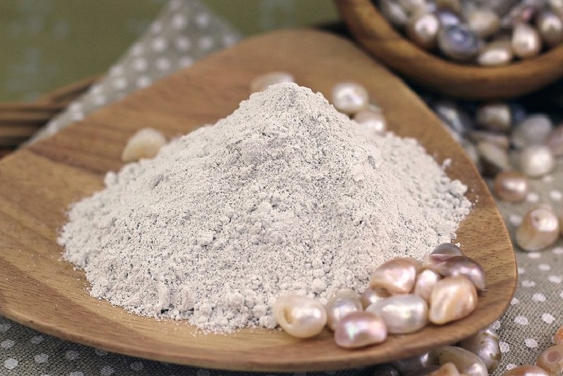 Mặt nạ bột ngọc trai và vitamin e có thể làm da đẹp bất ngờ đấy