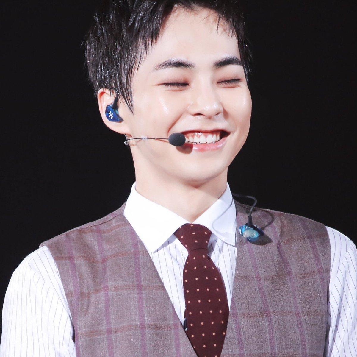 Một làn da mặt đẹp,trắng sáng trông bạn tươi mới và căng tràn sức sống.