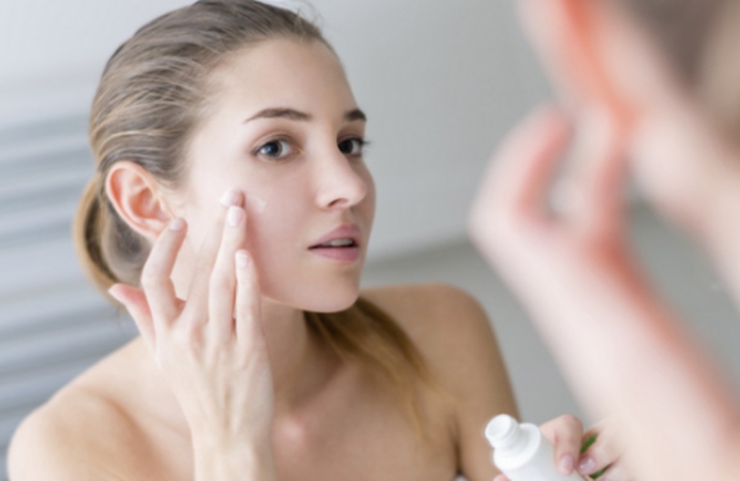Không bỏ qua các bước dưỡng ẩm cho da