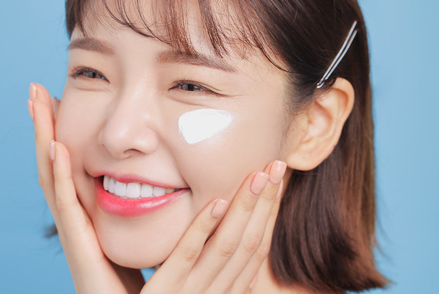 Kem dưỡng da mặt hỗ trợ tăng cường các hoạt chất làm căng mịn làn da