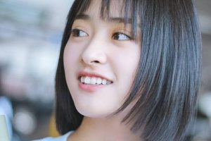 Học sinh cấp 2 không nên trang điểm đậm