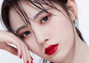 Kỹ thuật cắt mí mắt bao lâu thì bình thường?
