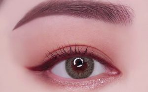 Thuốc uốn mi collagen giúp hàng mi cong đều, bóng mượt và còn dưỡng mi chắc khỏe