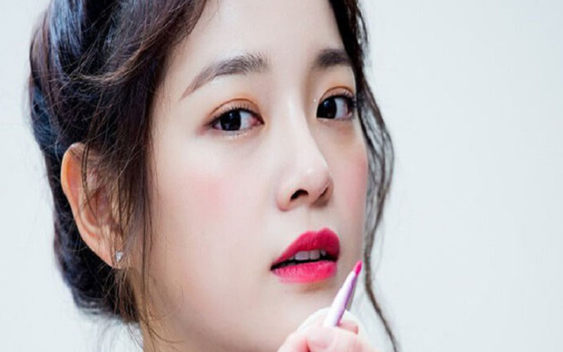 Mí mắt dễ gặp tình trạng sưng mề,bầm tím sau 1 tuần