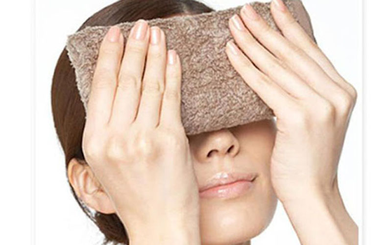 Mí mắt khi làm xong cần phải được vệ sinh đúng cách