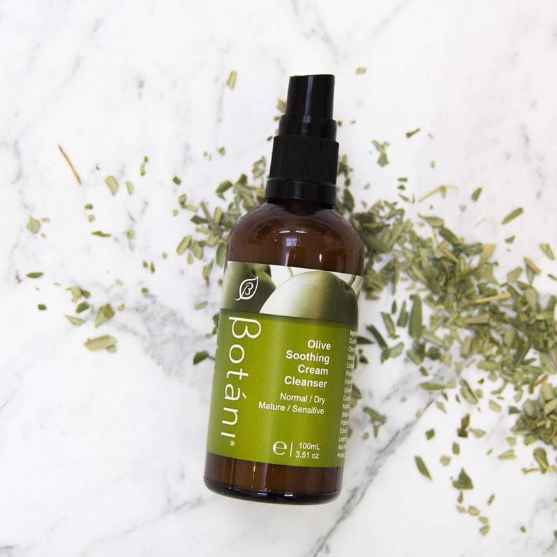 Sữa rửa mặt Botani Olive Soothing Cleanser