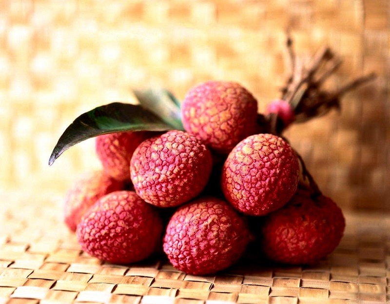 Không nên những trái cây có tính nóng
