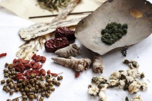 Thuốc bắc xông hơ vùng kín sau sinh nở