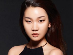 Mắt lươn khiến cho gương mặt của nữ giới trở nên kém thanh thoát