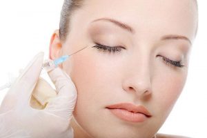Tiêm botox có thể giúp xóa nếp nhăn của mắt một cách nhanh chóng