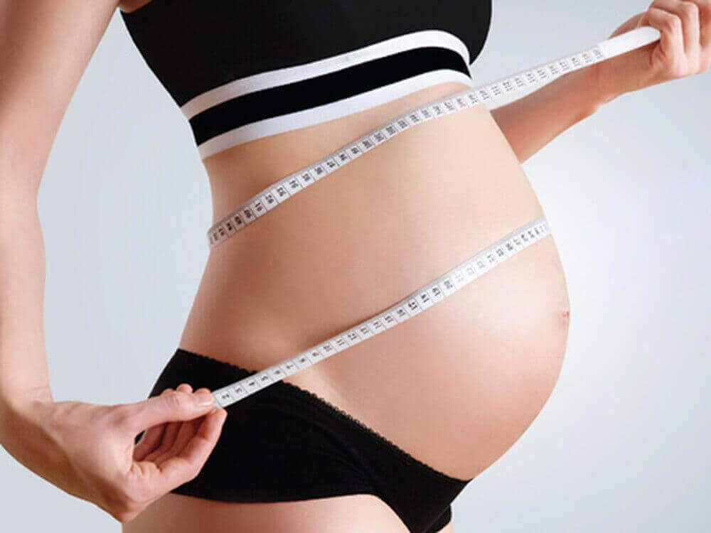 Tăng cân quá nhiều khiến phần lưng chịu nhiều trọng lực hơn