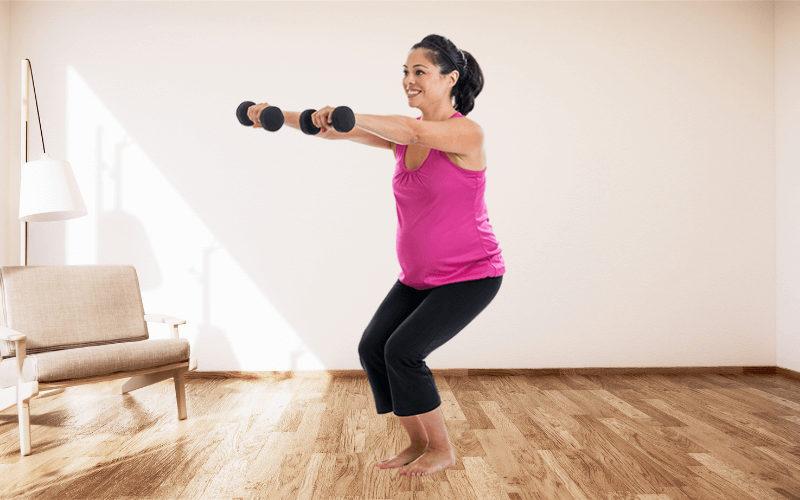 Bài tập squat kết hợp quả tạ tập trung nhiều vào cơ mông và cơ đùi