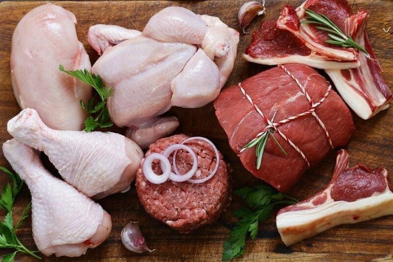 Bổ sung ức gà và thịt đỏ vào bữa tối