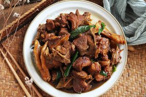 Thịt vịt rất giàu protein nhưng cắt mí ăn được không?