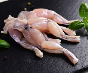 Thịt ếch cần kiêng ít nhất 3 tuần sau cắt mí