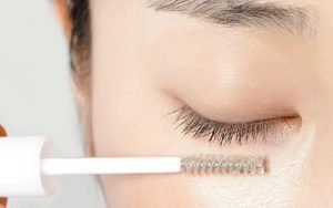 Cần lựa chọn loại dầu oliu phù hợp để dưỡng mi