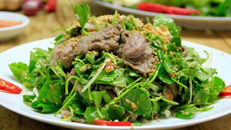 Rau má xào thịt heo phù hợp với mọi bữa cơm gia đình