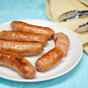 Cùng chuyên gia giải đáp vấn đề cắt mí có ăn được xúc xích không