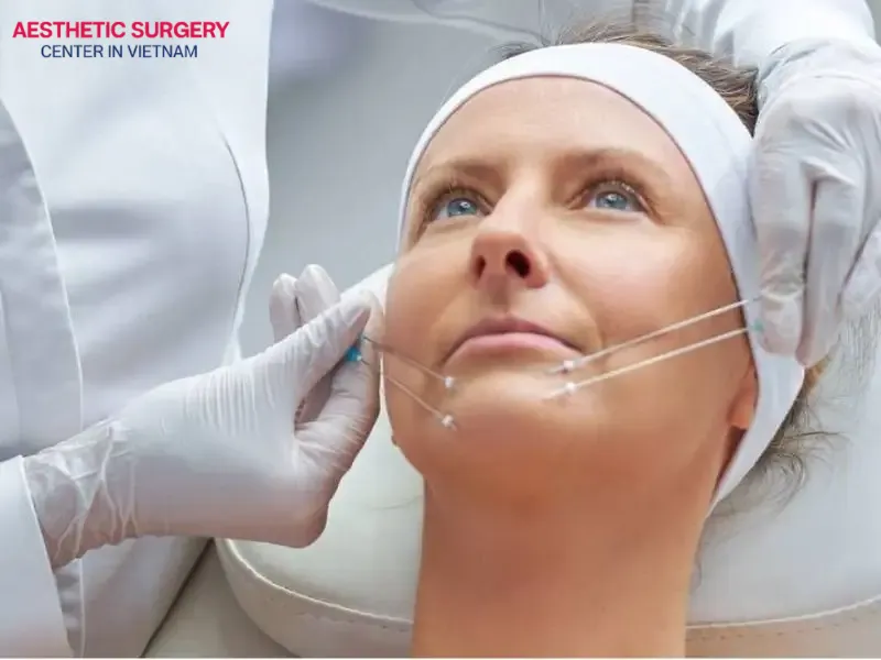 The doctor performs the facelift following medical standards to ensure patient safety