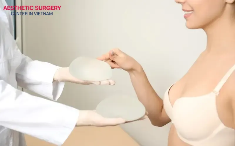 Choosing the best breast augmentation method depends on each person’s needs, preferences, and estimated budget