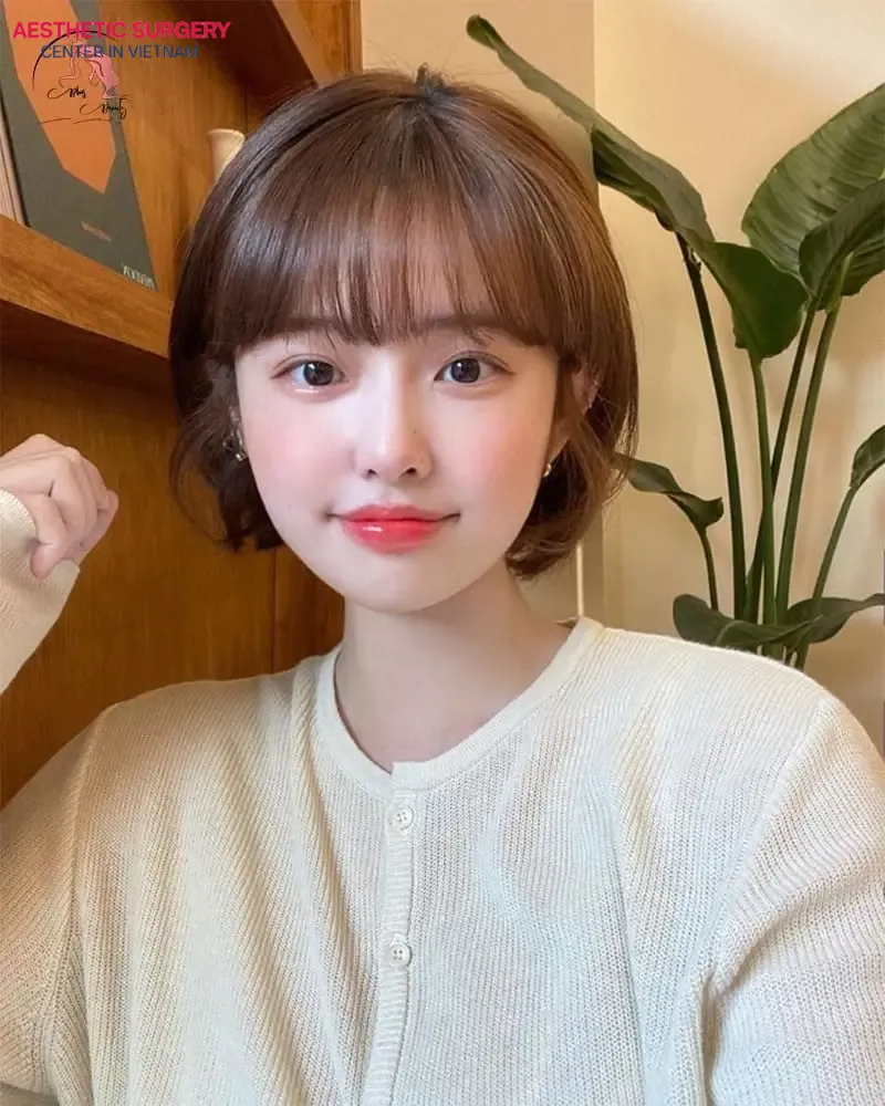 Best match for round-shaped face is curved-linear line