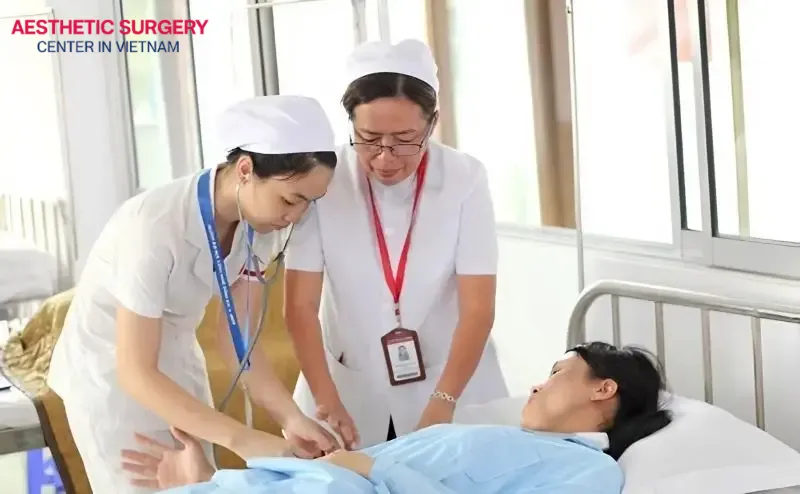 The surgeon may also use general anesthesia or light sedation, depending on each patient’s needs