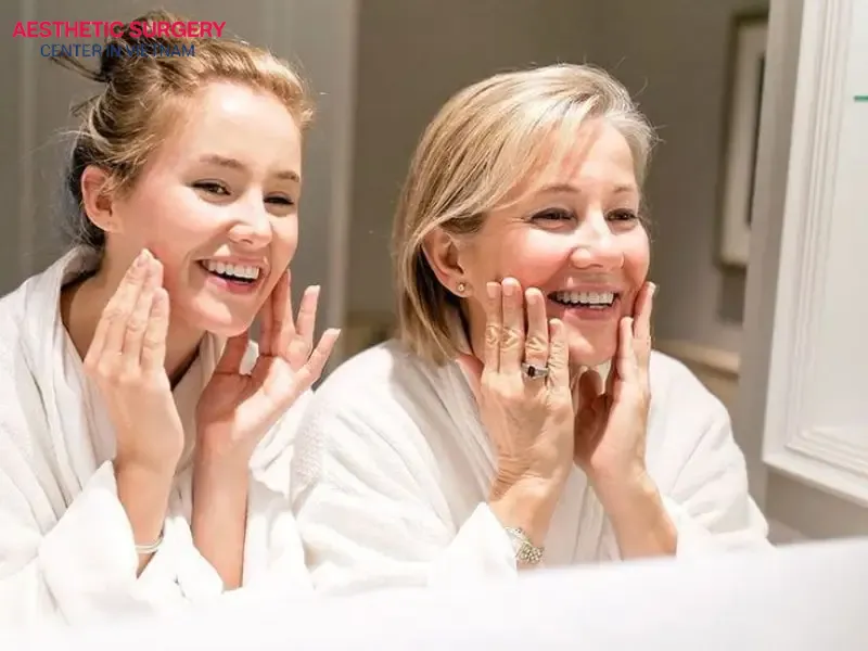 Knowing the mini facelift recovery timeline helps you plan proper aftercare