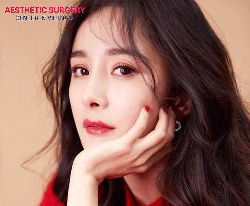 Eyelid surgery helps create a youthful, refreshed appearance.