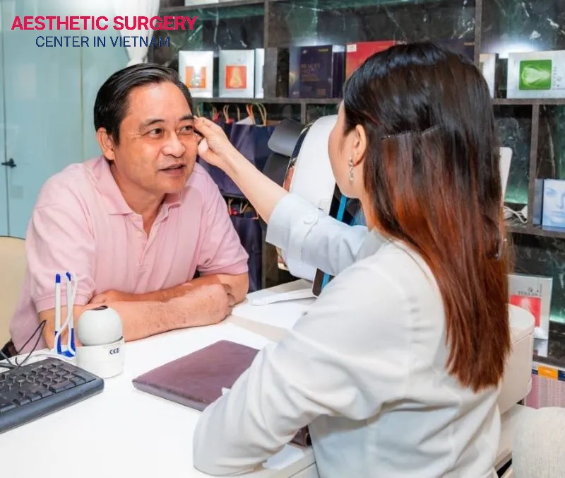 Providing continuous skin care and follow-up support throughout the recovery process.