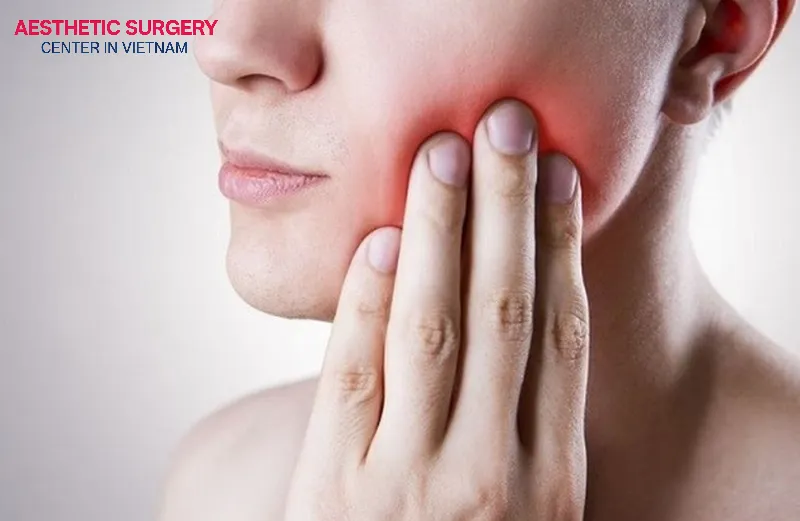 In some cases, Botox for wrinkles can cause side effects such as pain, swelling, or redness at the injection site.