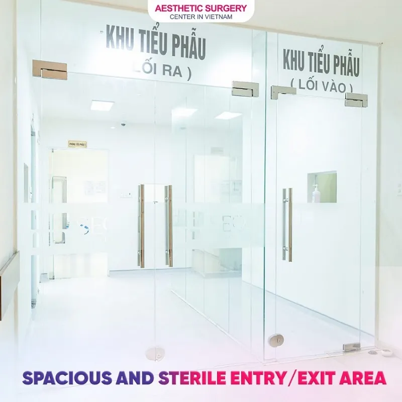 The treatment rooms for aesthetic procedures, such as Botox for wrinkles, at Aesthetic Surgery Vietnam are always fully sterilized and safe before use.