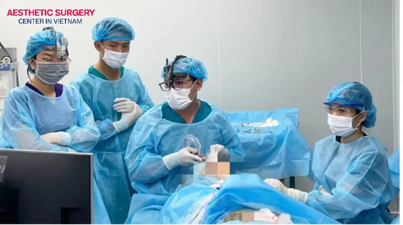 With these advantages, you can confidently choose facelift with fat grafting at Aesthetic Surgery Center.