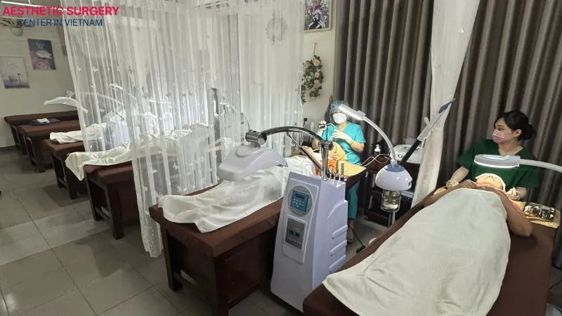 Anh My Dermatology Clinic uses authentic filler products, ensuring safety and natural results.