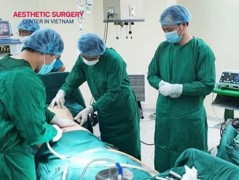 If the surgeon works unevenly or removes fat too deeply, the fat tissues can be damaged and heal unevenly.