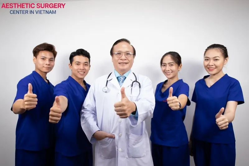 Dr. Nguyễn Kim Khoa is a cosmetic specialist with over 30 years of experience in Dermatology, Aesthetic Medicine, and Plastic Surgery.