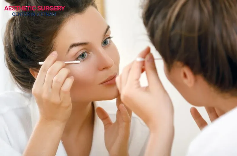 Post-operative care is a major factor in determining the recovery process after eyelid surgery.